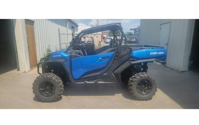 2023 Can-Am COMMANDER 700XT