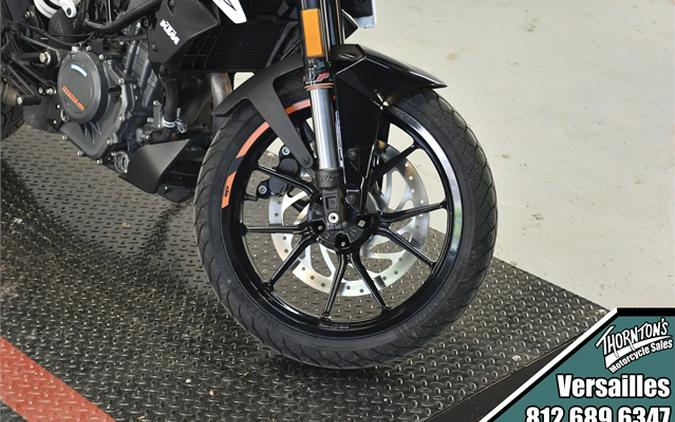 2022 KTM 390 Duke