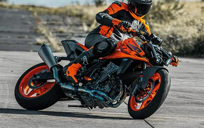 2024 KTM 990 Duke