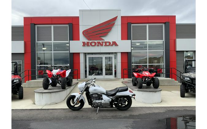 2015 Suzuki BOULEVARD M50