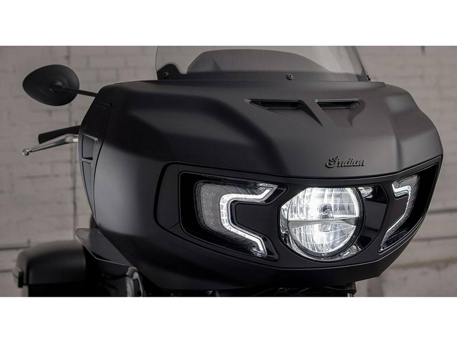 2024 Indian Motorcycle Challenger® Dark Horse® Icon with PowerBand Audio Package