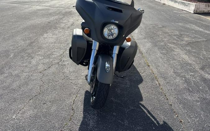 2020 Indian Motorcycle® Chieftain® Titanium Smoke