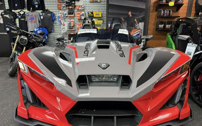2026 Polaris Slingshot® R AutoDrive Radiant Gray with Indy Red Pearl