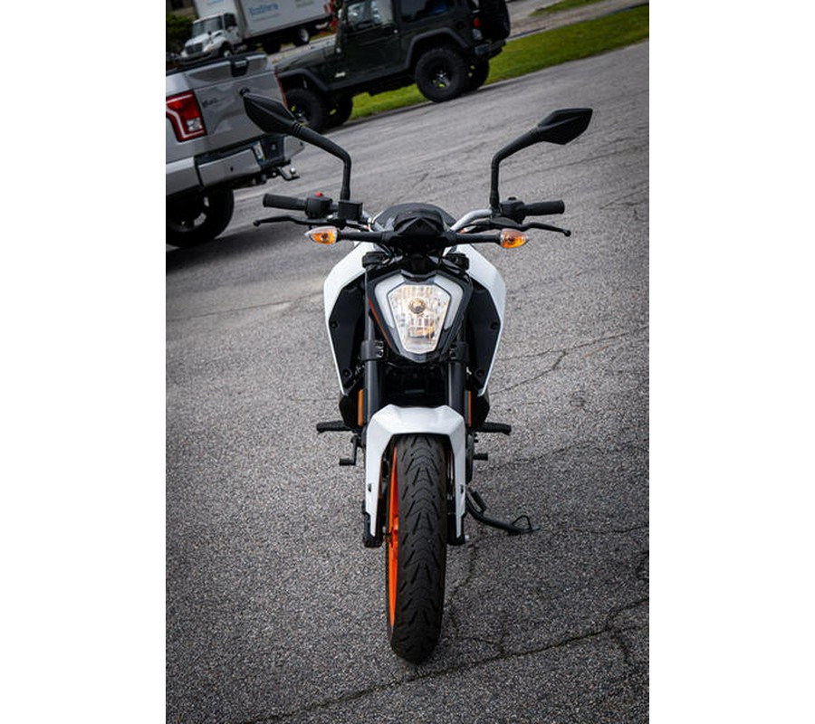 2021 KTM 200 Duke