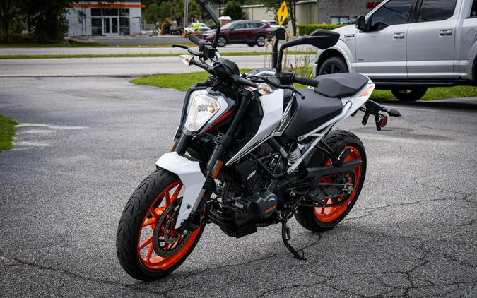 2021 KTM 200 Duke