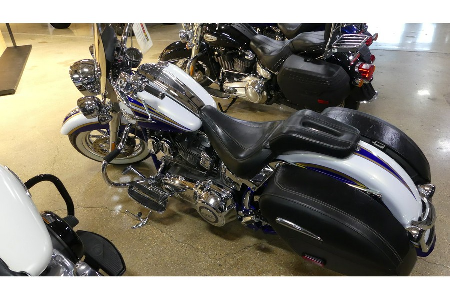 2014 Harley-Davidson® CVO™ Softail® Deluxe
