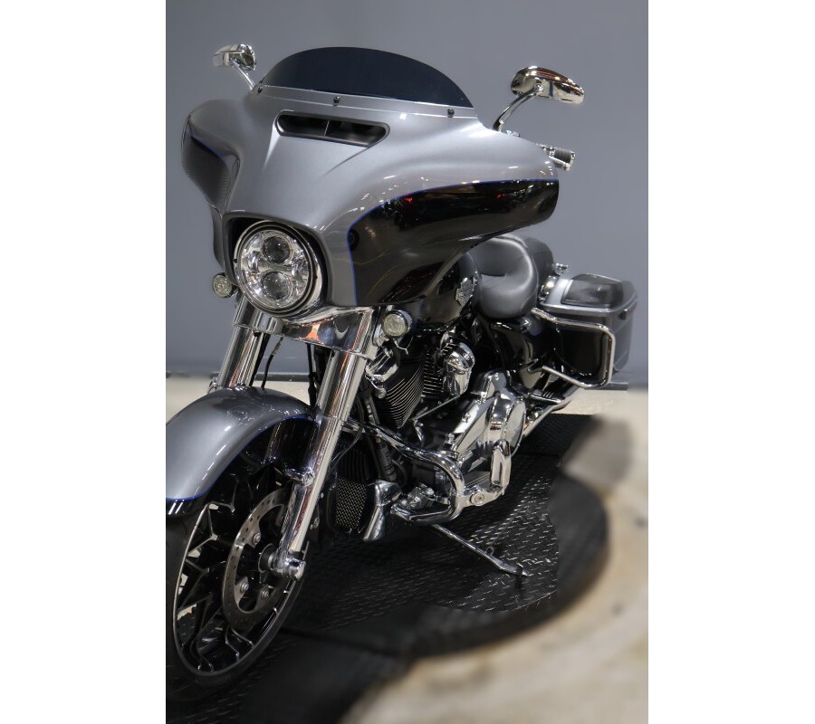 2021 Harley-Davidson Street Glide Special FLHXS