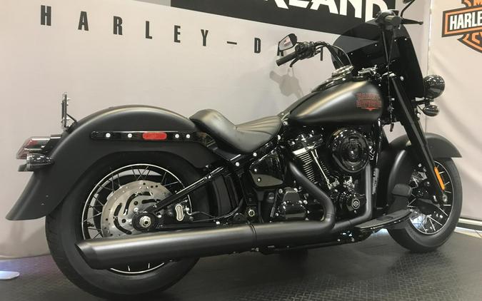 Harley-Davidson® Deadwood™ 2026