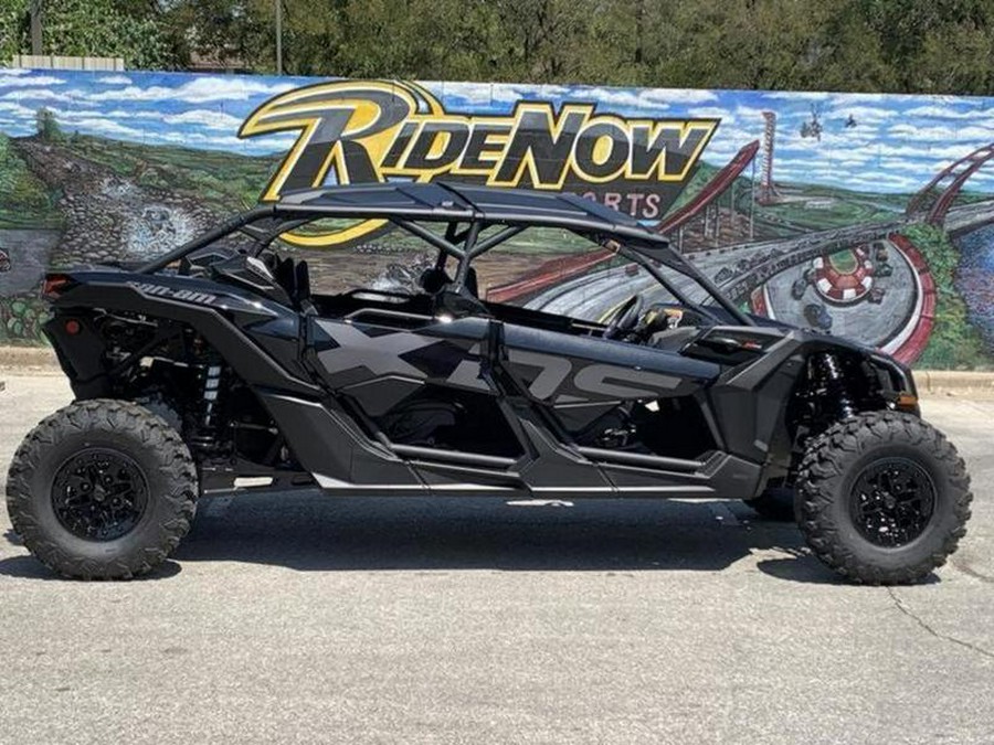 2026 Can-Am® Maverick X3 MAX X ds Turbo RR Triple Black_4.5 in