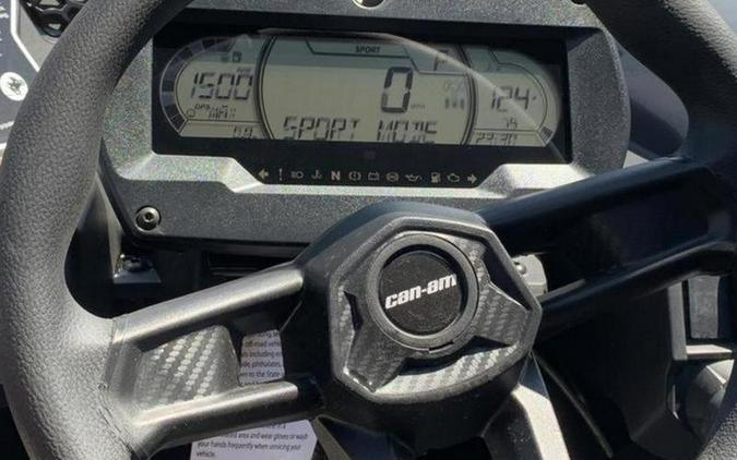 2026 Can-Am® Maverick X3 MAX X ds Turbo RR Triple Black_4.5 in