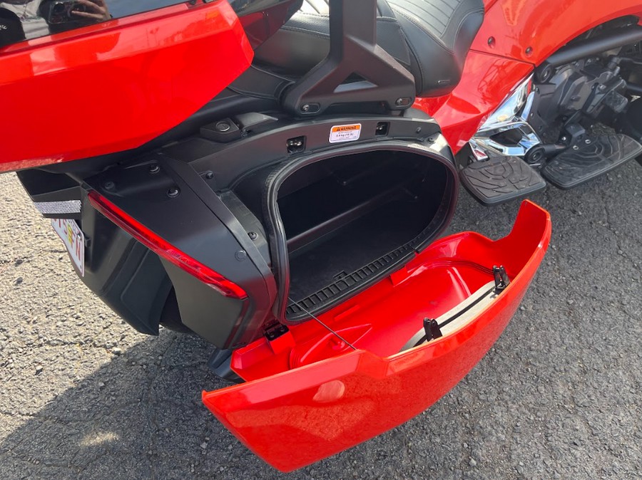 2021 Spyder F3 Limited - Chrome Edition - Can-Am