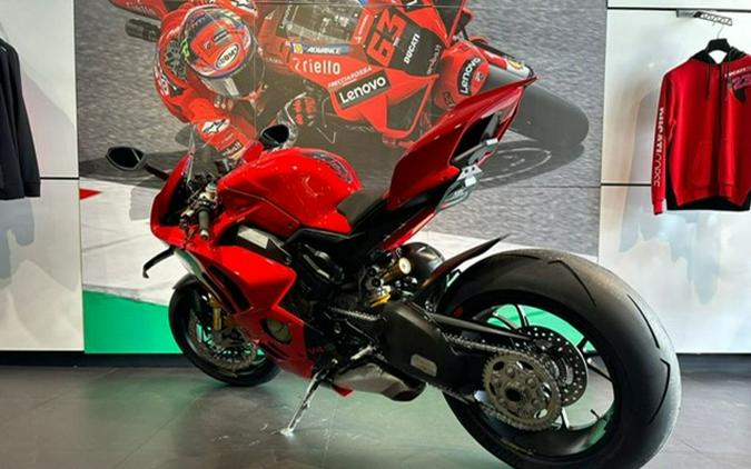 2022 Ducati Panigale V4 S Ducati Red