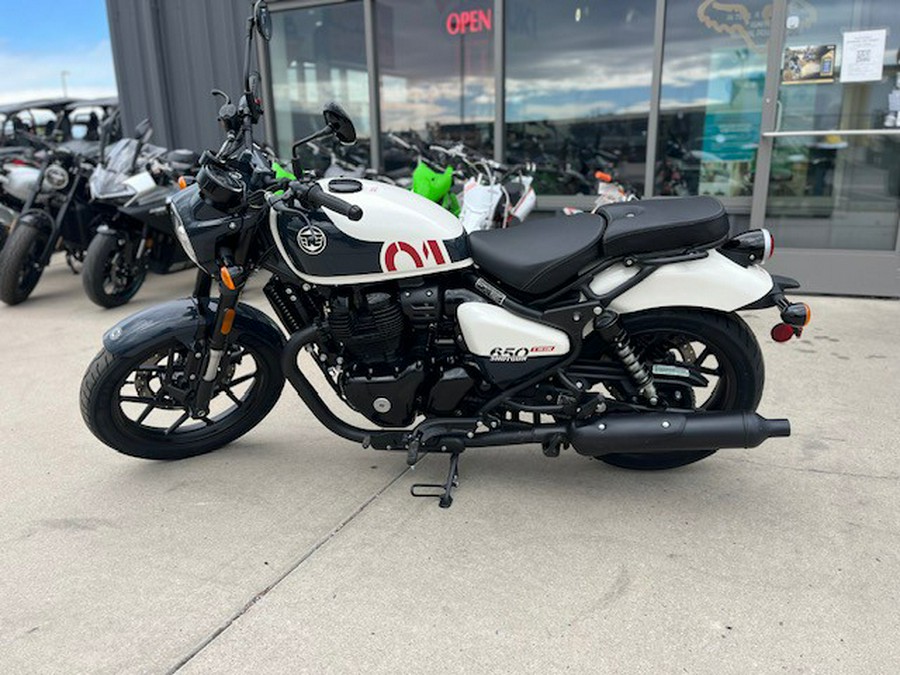 2024 Royal Enfield Shotgun 650 Stencil White