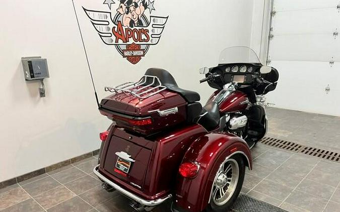 FLHTCUTG 2017 Tri Glide® Ultra