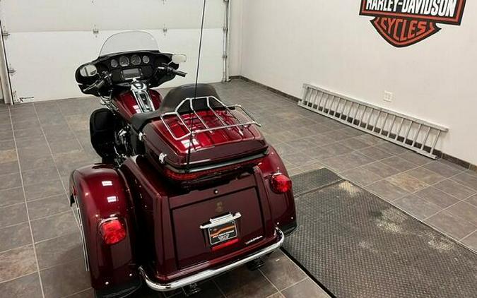 FLHTCUTG 2017 Tri Glide® Ultra