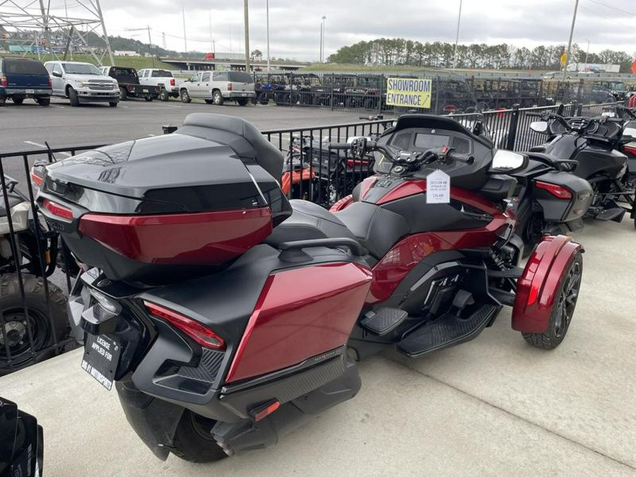 2023 Can-Am® Spyder RT Limited Dark Wheels