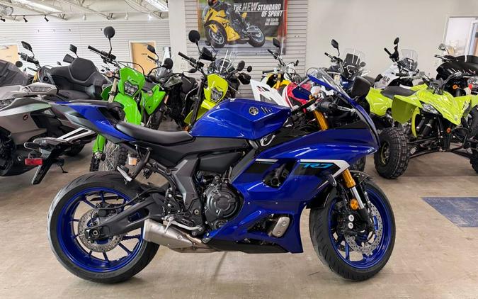 2025 Yamaha YZF R7