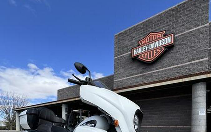 2021 Indian Motorcycle® Roadmaster® Dark Horse® Thunder Black Smoke