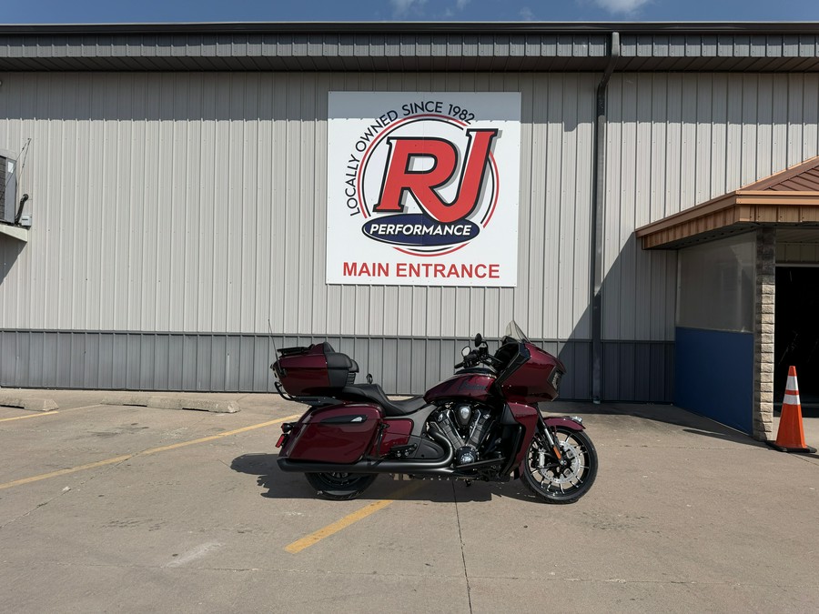 2026 Indian Motorcycle Pursuit® Dark Horse®