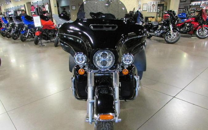 2017 Harley-Davidson® FLHTCUTG - Tri Glide® Ultra