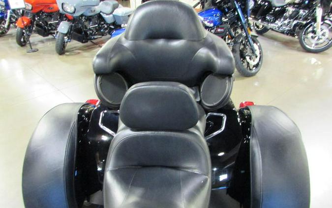 2017 Harley-Davidson® FLHTCUTG - Tri Glide® Ultra