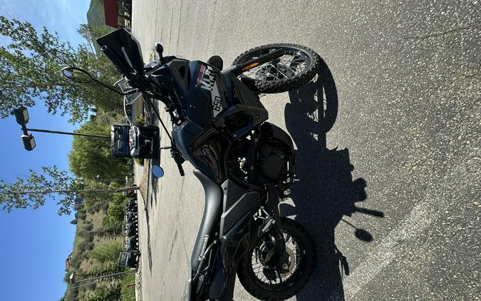 2026 Kawasaki KLR 650 S Pearl Crystal White/Metallic Carbon Gray - KM2667