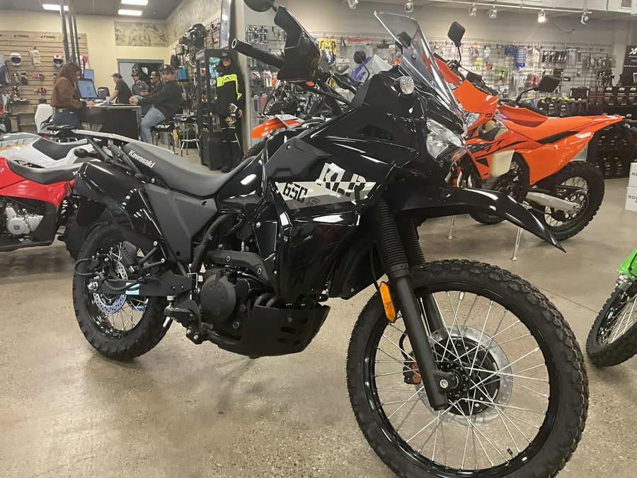 2026 Kawasaki KLR 650 S Pearl Crystal White/Metallic Carbon Gray - KM2667