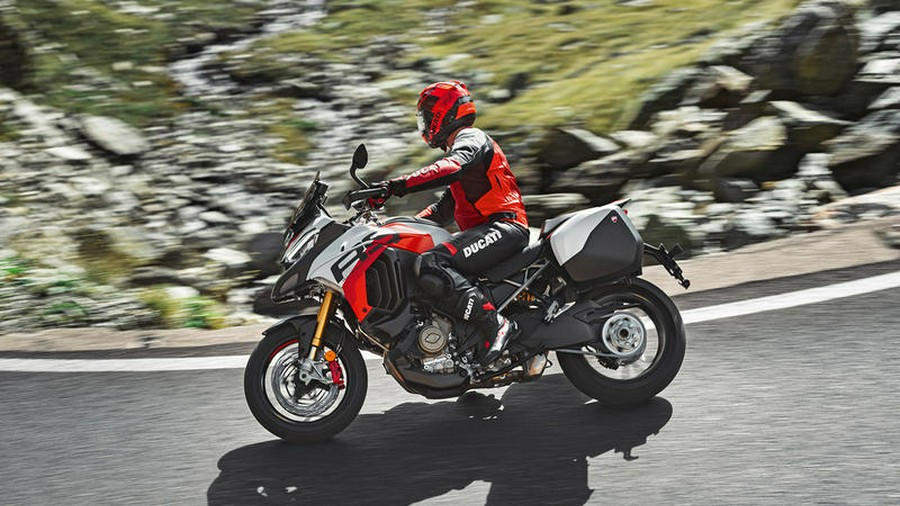 2024 Ducati Multistrada V4 RS