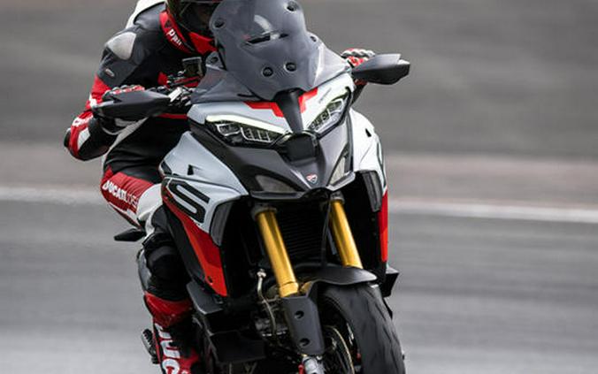 2024 Ducati Multistrada V4 RS