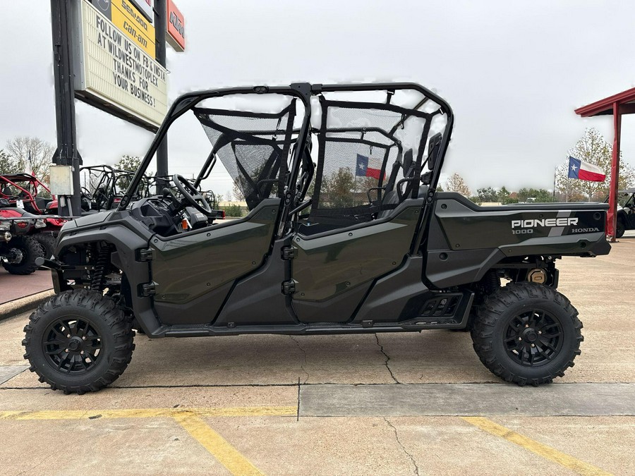 2025 Honda PIONEER 1000-6 DLX CREW