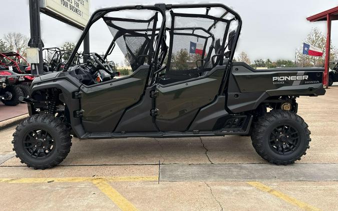 2025 Honda PIONEER 1000-6 DLX CREW