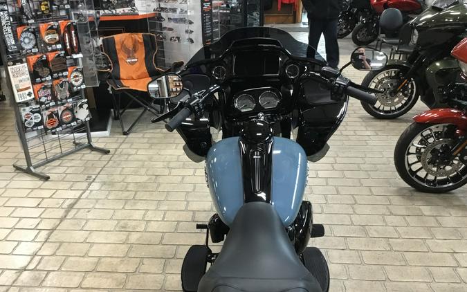 2024 Harley-Davidson® Road Glide® 3 Sharkskin Blue - Black Finish