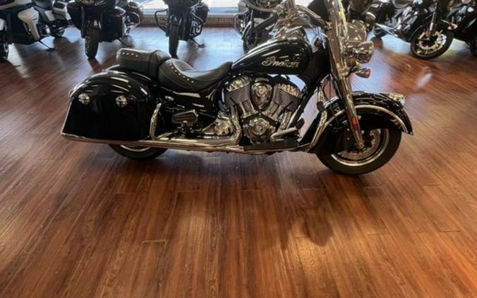 2019 Indian Motorcycle® Springfield® Thunder Black