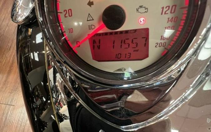 2019 Indian Motorcycle® Springfield® Thunder Black