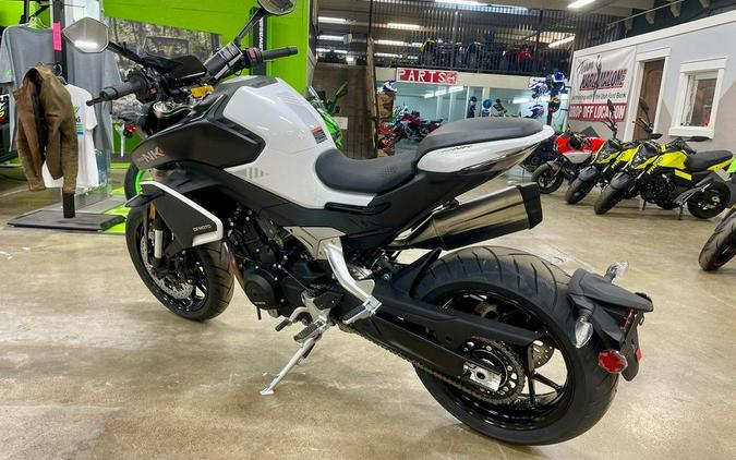 2024 CFMoto 800NK