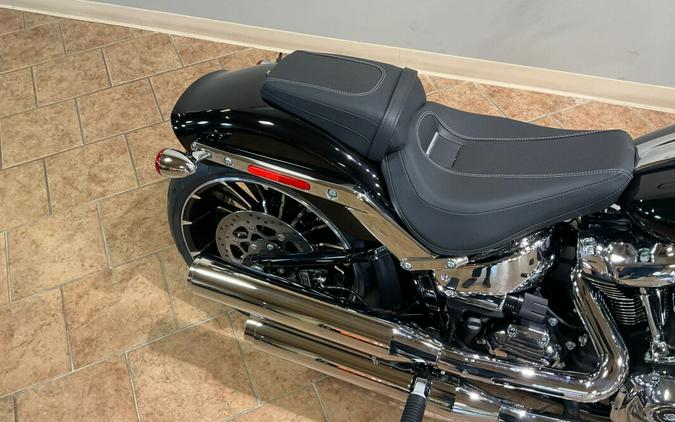 2024 Harley-Davidson Breakout 117 Vivid Black FXBR