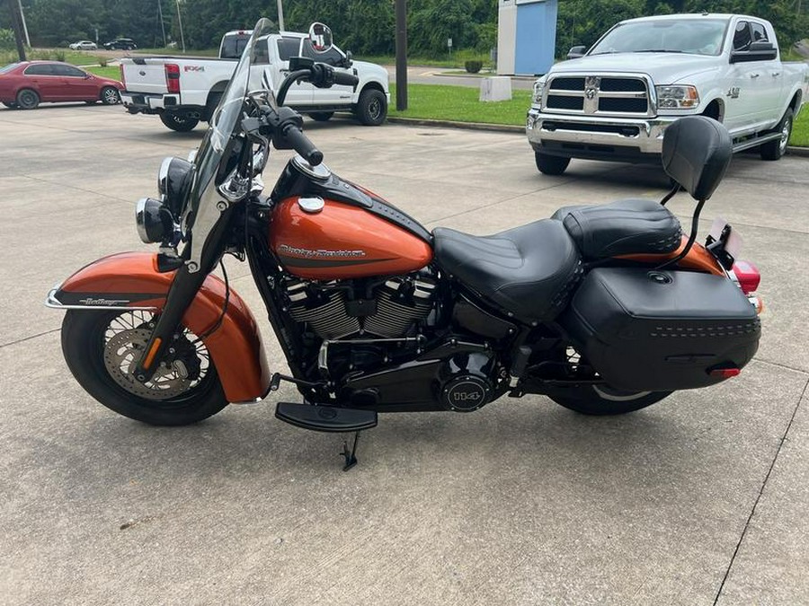 2020 Harley-Davidson® FLHCS - Heritage Classic 114