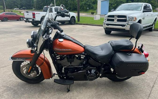 2020 Harley-Davidson® FLHCS - Heritage Classic 114