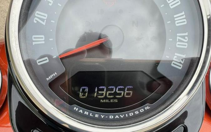 2020 Harley-Davidson® FLHCS - Heritage Classic 114