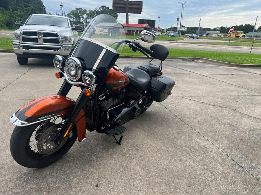 2020 Harley-Davidson® FLHCS - Heritage Classic 114
