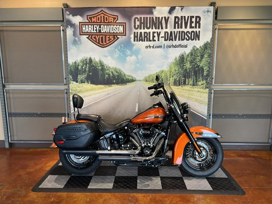 2020 Harley-Davidson® FLHCS - Heritage Classic 114