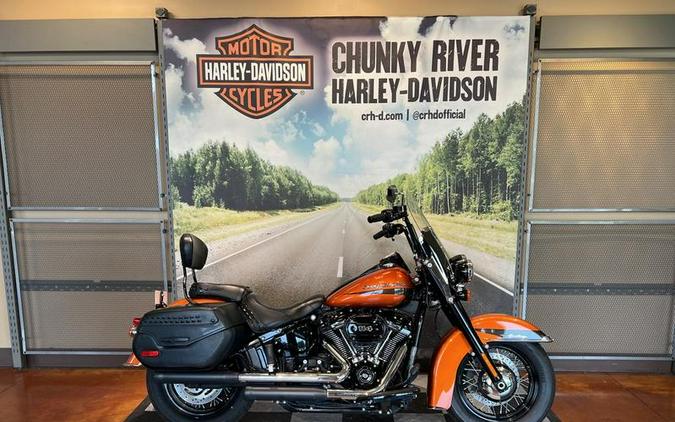 2020 Harley-Davidson® FLHCS - Heritage Classic 114