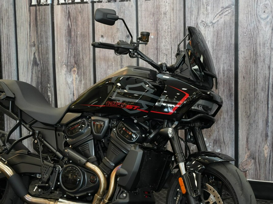New 2025 Harley-Davidson Pan America 1250 ST Motorcycle For Sale In Raleigh, North Carolina