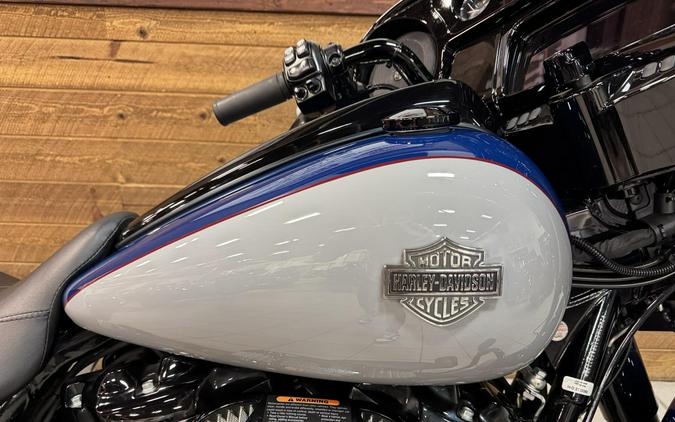 2023 Harley-Davidson® Street Glide® Special Bright Billiard Blue/Billiard Gray - Black Finish FLHXS