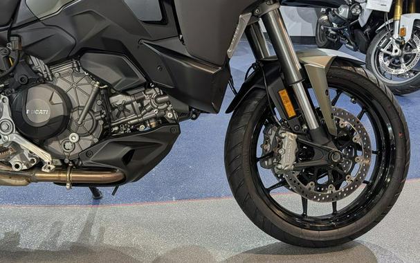 2025 Ducati Multistrada V2 S Storm Green