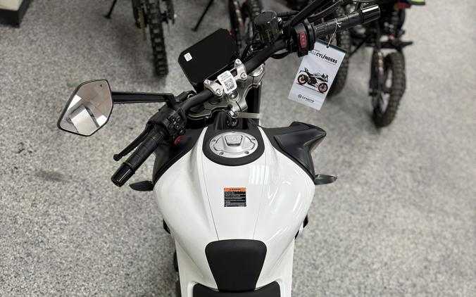 2025 CFMOTO 450NK - C1381