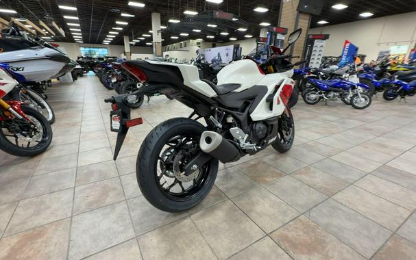 2026 Yamaha YZF-R3 ABS CA 70TH ANNIVERSARY EDITION