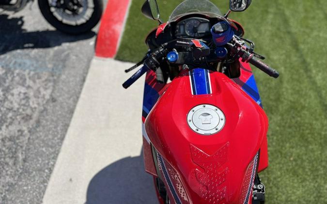 2024 Honda CBR600RR Base