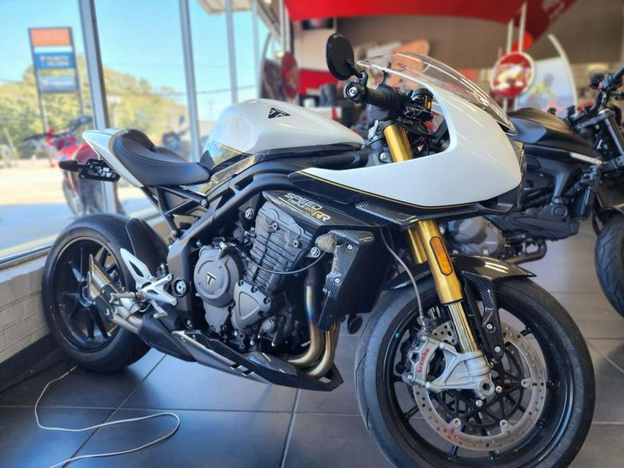 2022 Triumph Speed Triple 1200 RR Crystal White Storm Grey