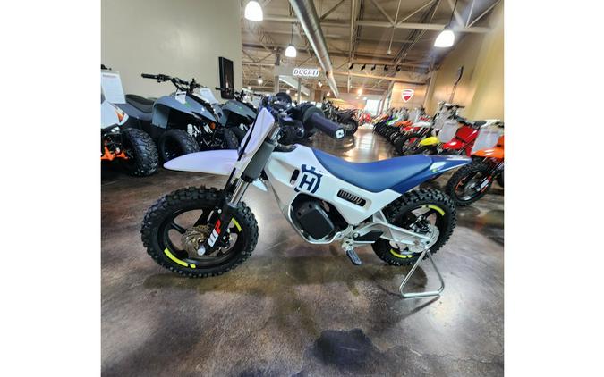 2024 Husqvarna Motorcycles EE 2